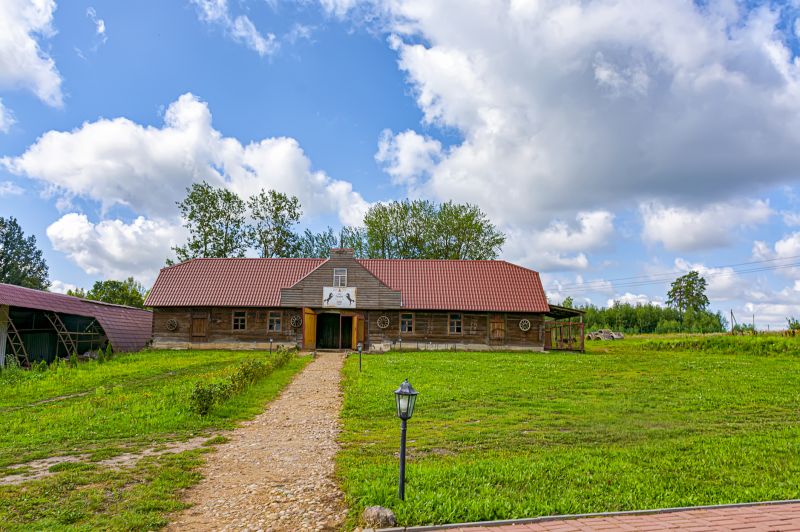 Barn Roof Construction in Littleton, NH